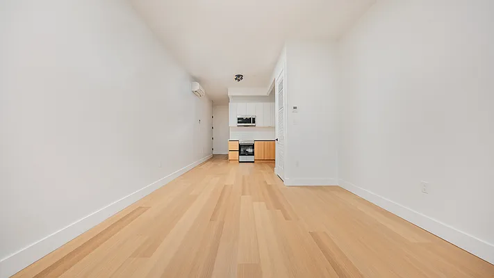 Rented by Nooklyn NYC LLC | media 4