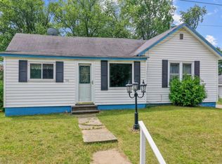 716 E Maurer St, Shawano, WI 54166
