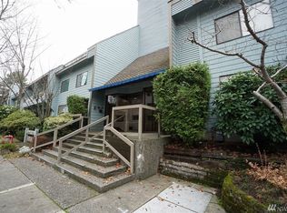 3030 80th Ave SE UNIT 102, Mercer Island, WA 98040