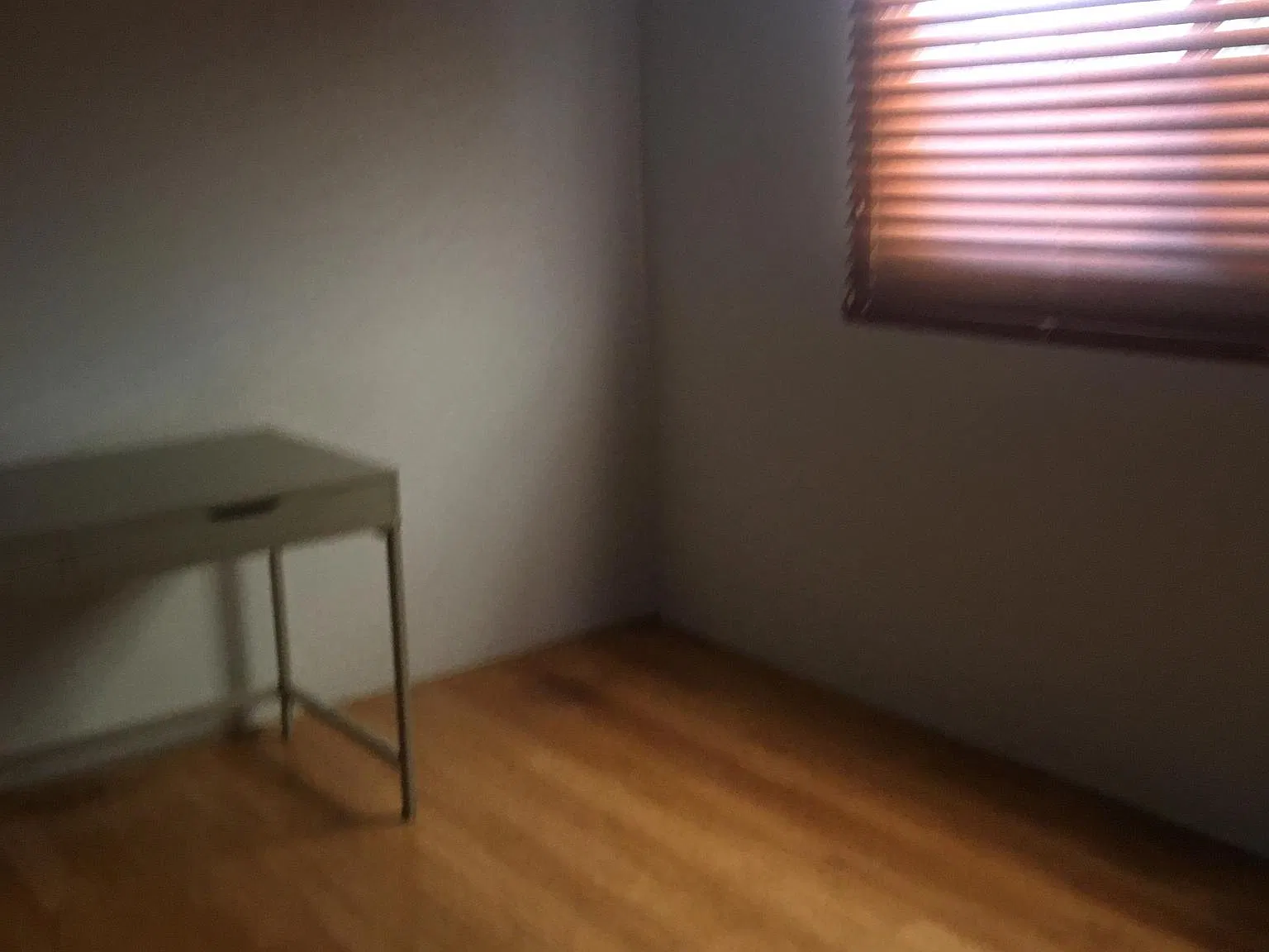 3 bed, 1.5 bath, 1014 sqft, $4,000 — Photo 2
