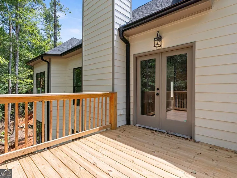 380 Ansley Dr — Photo 26