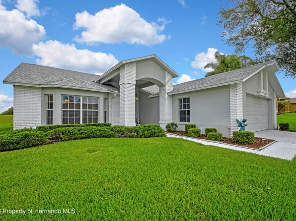 11203 Sun Tree Rd, Hudson, FL 34667