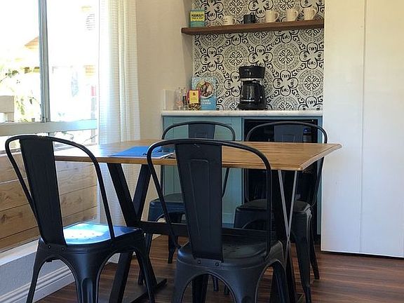 3rd image of 140 Uwapo Rd APT 37-202