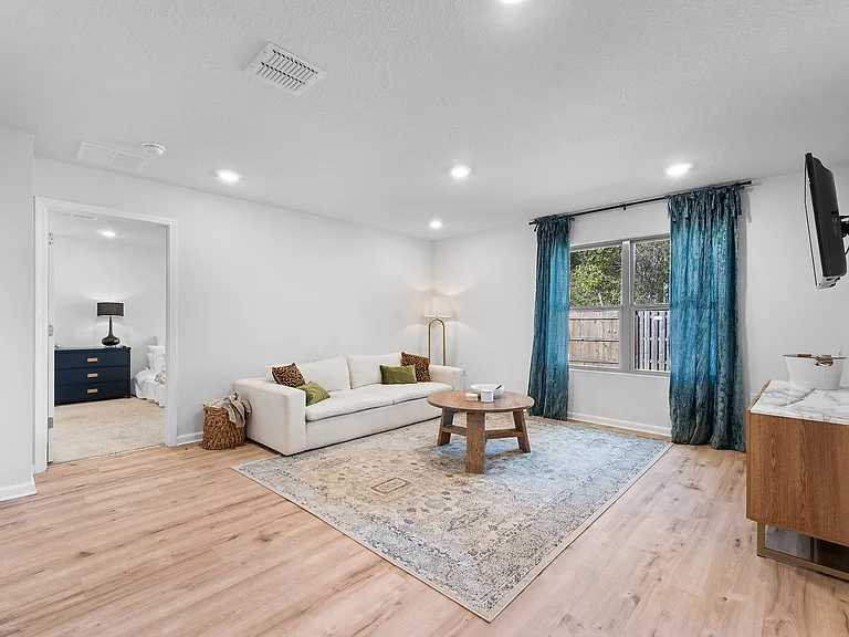 6312 Burrow Ln — Photo 24