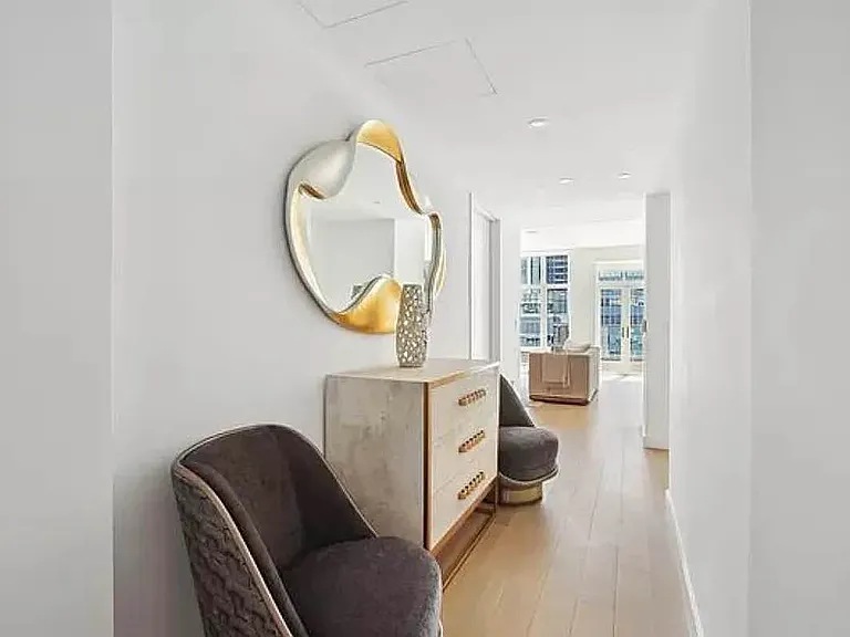 115 E 55th St #Penthouse 4 — Photo 6