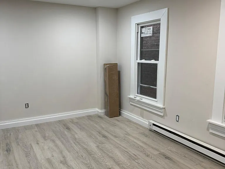 183-185 S Hancock St #2 — Photo 8