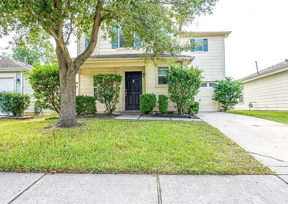 1st image of 422 Silky Leaf Dr