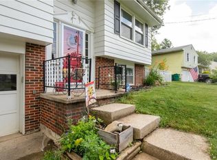 2221 Croydon Rd, Twinsburg, OH 44087