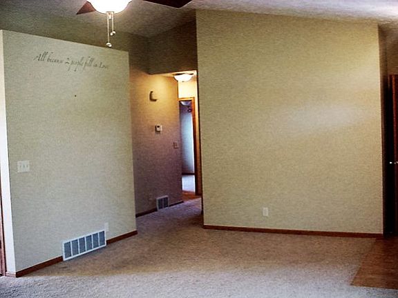 4th image of 4087 Lillie Dr