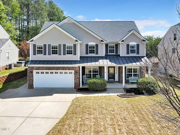 421 Gooseberry Dr, Holly Springs, NC 27540