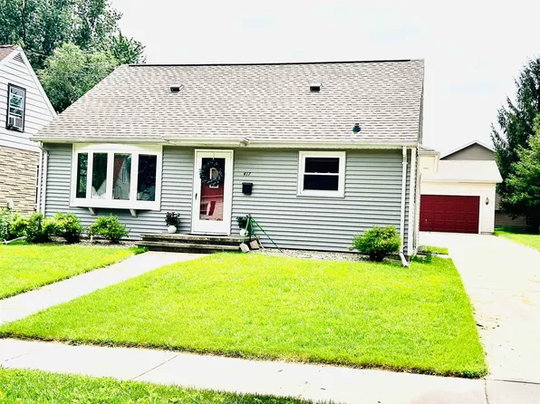 417 Johnson Ave, Little Chute, WI 54140