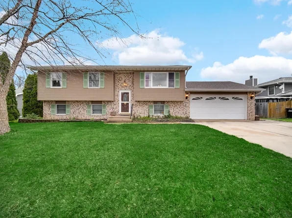 3754 Taylor St, Portage, IN 46368