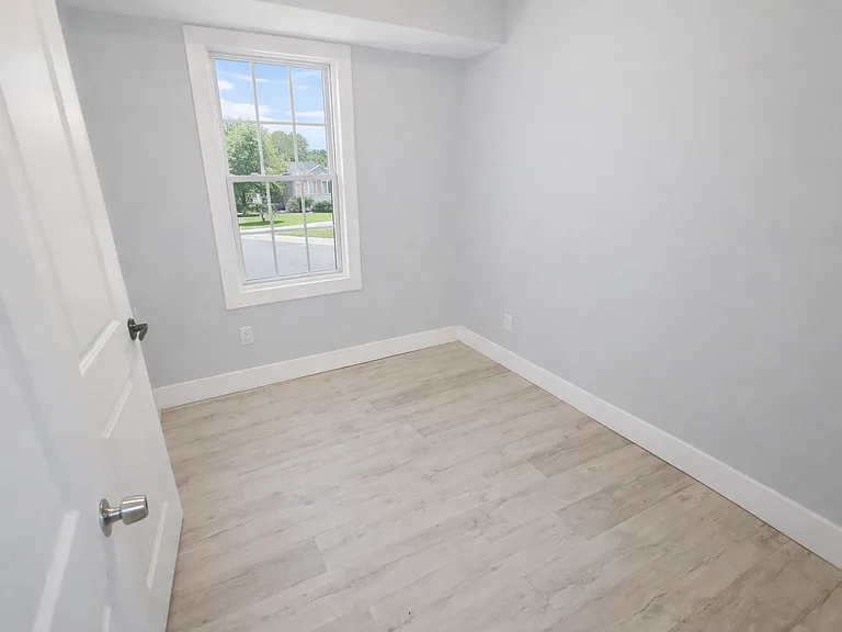 745 S 18th St #1R2 — Photo 4