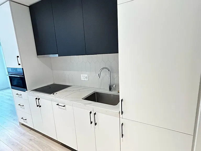 741 King St W #1404 — Photo 4