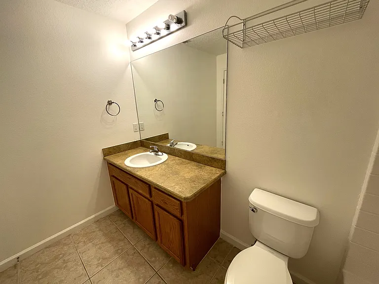2600 Revolution St #105 — Photo 22