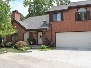 9337 Golden Leaf Way, Indianapolis, IN
