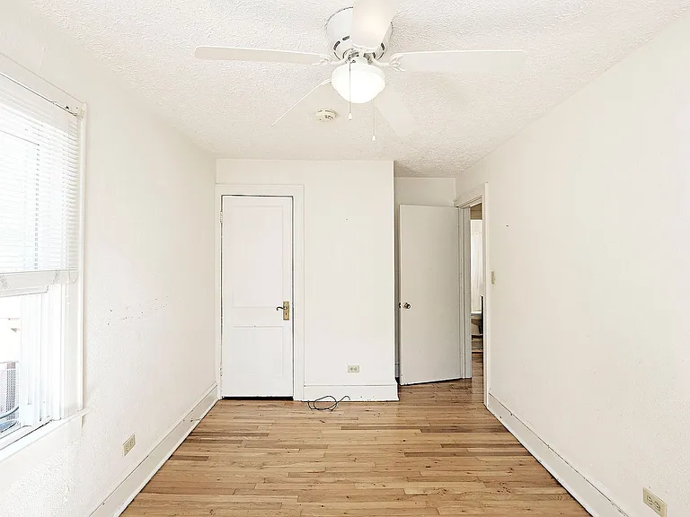 1306 Chesapeake St — Photo 9