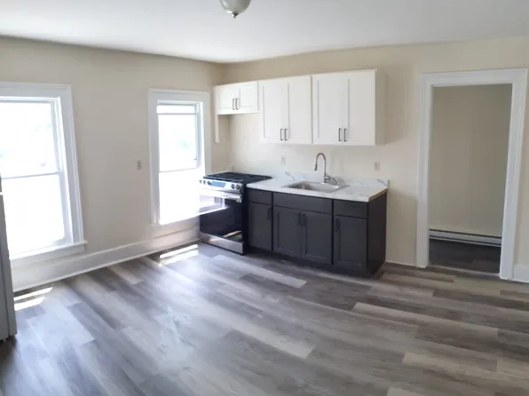 36 Church St #2F, Pt Jervis, NY 12771