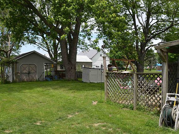 3rd image of 9801 S County Road 50 W