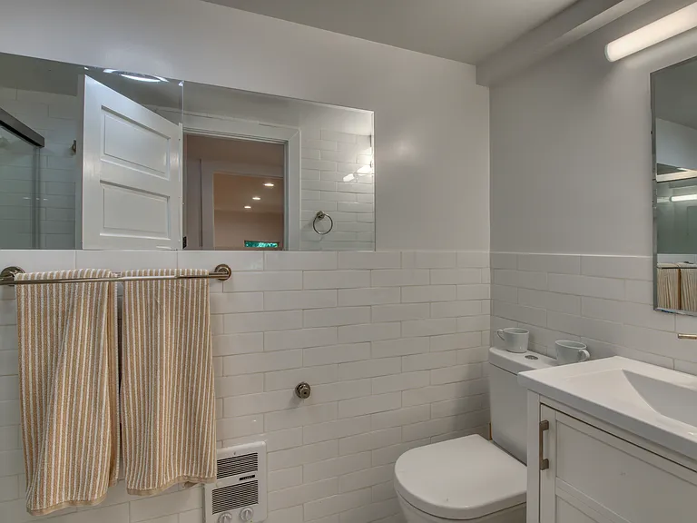 67 Jermain Ave — Photo 16