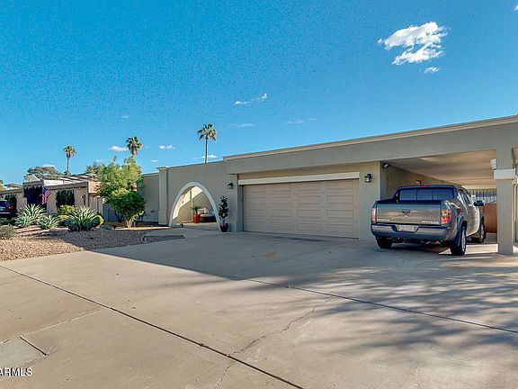 3rd image of 109 W Pine Valley Dr