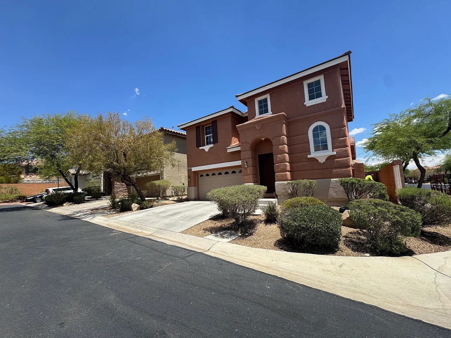 3 bed, 2.5 bath, 1300 sqft, $1,995 — Photo 1