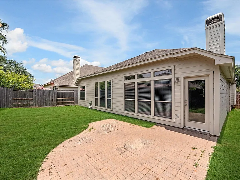 871 Falling Springs Ln — Photo 24