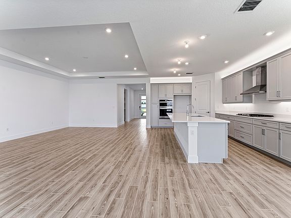 3rd image of 12043 SW Toulon Street
