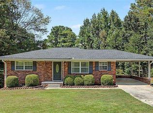 141 Cooper Lake Rd SE, Mableton, GA 30126
