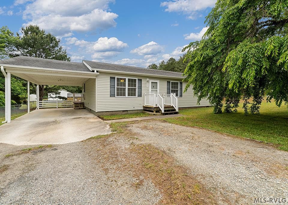 1st image of 800 Woodland Dr