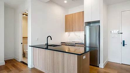 217 Green Street, #4E