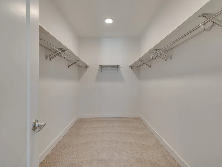23115 NE 8th St — Photo 21
