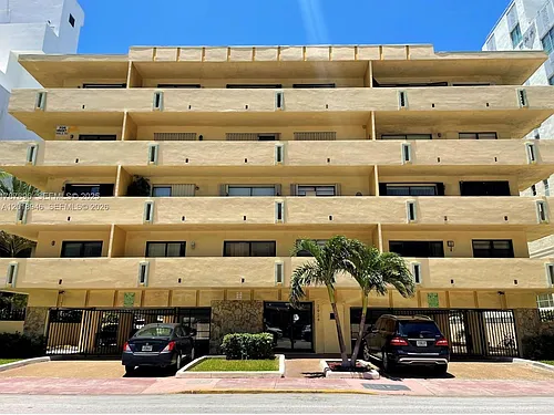 2924 Collins Ave #404 Photo 1