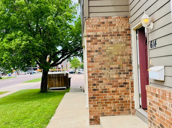 614 E 6th St, Sioux Falls, SD 57103