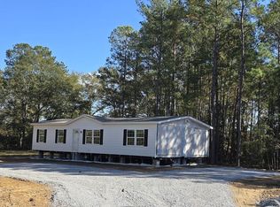 288 Tiger Lily Ln, Saint Stephen, SC 29479
