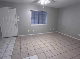 Las Violetas Apartments, Edinburg, TX 78541