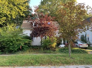 34 Hannahs Ter, Rochester, NY 14612