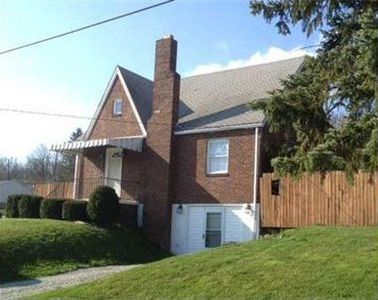 9 Depot St, Penn, PA, 15675