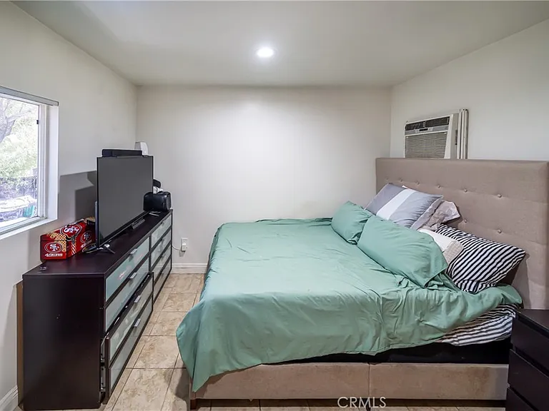 4844 Bluebell Ave — Photo 13