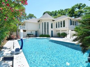 16 Sea Oak Ln, Hilton Head Island, SC 29928