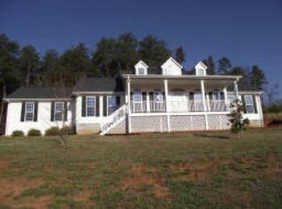 6102 Grants Ford Dr, Gainesville, GA 30506