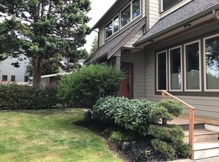 364 W Bluff Rd, Point Roberts, WA 98281