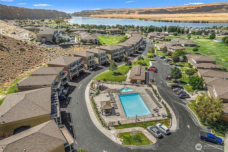 4th image of 9270 Canyon Drive NW #C16