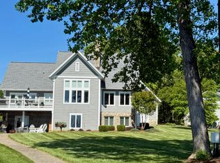 60 Sandpiper Cir, Penhook, VA 24137