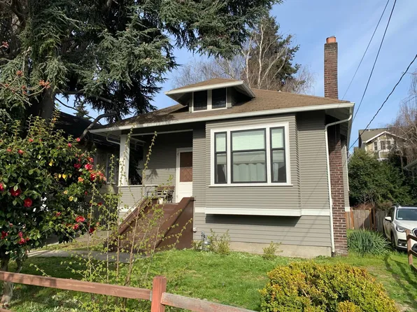 3640 Densmore Ave N, Seattle, WA 98103