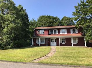 7 Helen Ct, Spring Valley, NY 10977