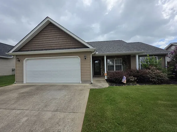 253 Sleepy River Rd, Simpsonville, SC 29681