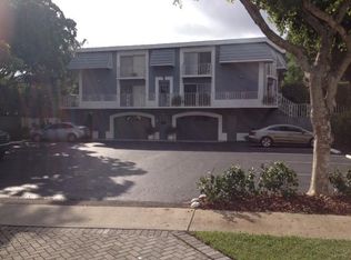 422 SW 9th St APT 7, Boca Raton, FL 33432