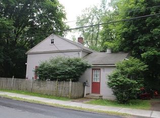 46 Colrain St, Greenfield, MA 01301
