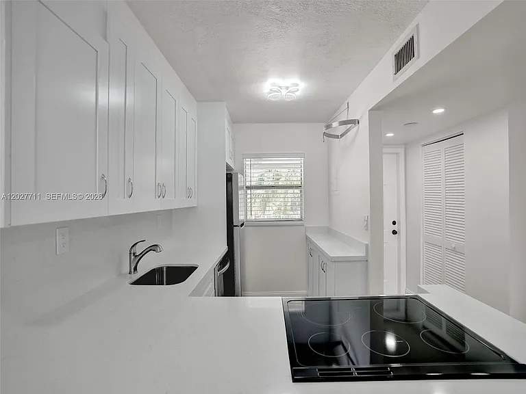 4600 SW 67th Ave #255 — Photo 9